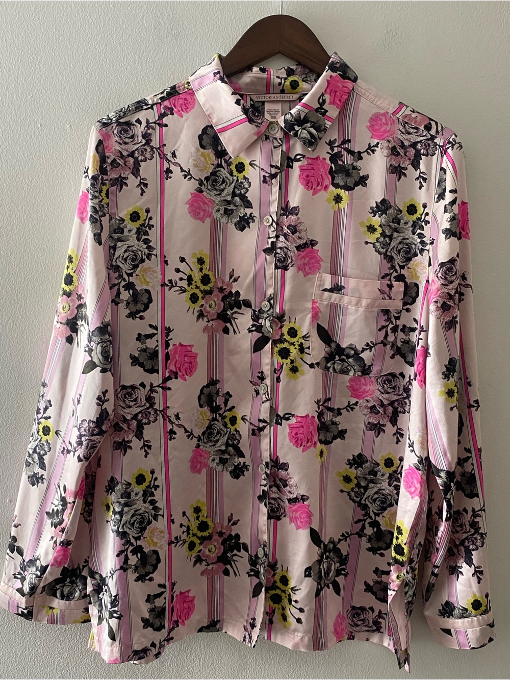Victoria’s Secret Women’s Floral Pajama Top Long Sleeve Pink